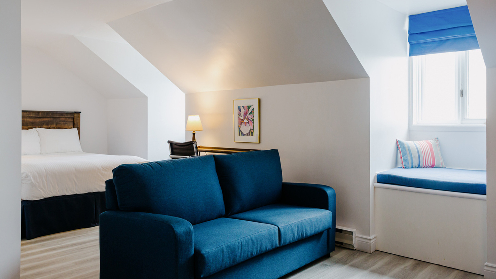 Chambre Économique : 1 lit Queen avec divan-lit